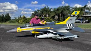 Aeromodelo F-16 1/5 Scale PNP (ALMOUST READY TO FLY)